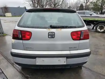 Veículo de Sucata seat ibiza ii (6k1) 1.0 i do ano 2000 alimentado 