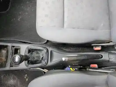 Veículo de Sucata seat ibiza ii (6k1) 1.0 i do ano 2000 alimentado 