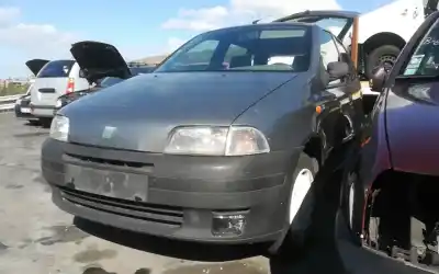 Vehicul casat fiat punto berl. (176) 75 sx al anului 0 alimentat 176 a8.000