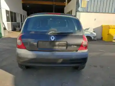 Veículo de Sucata renault clio ii caixa (sb0/1/2_) 1.5 dci do ano 2001 alimentado k9k 704