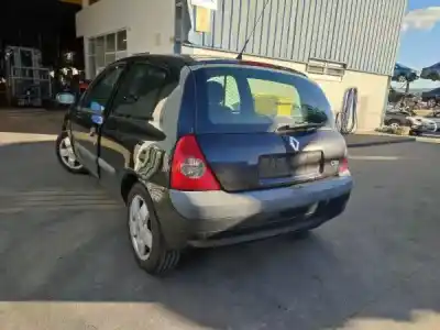 Veículo de Sucata renault clio ii caixa (sb0/1/2_) 1.5 dci do ano 2001 alimentado k9k 704