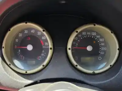 Veicolo di demolizione volkswagen polo (6n2) 1.0 dell'anno 2000 alimentato ald