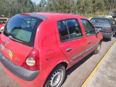 Veicolo di demolizione renault clio ii bb_, cb_ 1.2 bb0a. bb0f. bb10. bb1k. bb28. bb2d. bb2h. cb0a.... dell'anno 2001 alimentato 
