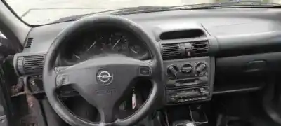 Scrapping Vehicle opel corsa b (s93) 1.0 i 12v (f08. f68. m68) of the year 2000 powered  Scrapping Vehicle opel corsa b (s93) 1.0 i 12v (f08. f68. m68) of the year 2000 powered