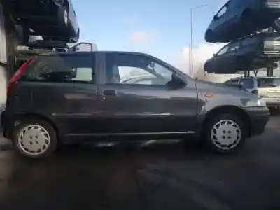 Sloopvoertuig fiat punto (176_) 55 1.1 van het jaar 0 aangedreven 176 a6.000