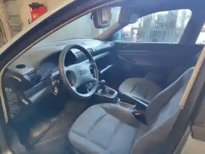 Veículo de Sucata audi a4 b5 (8d2) 1.9 tdi do ano 2001 alimentado  Veículo de Sucata audi a4 b5 (8d2) 1.9 tdi do ano 2001 alimentado