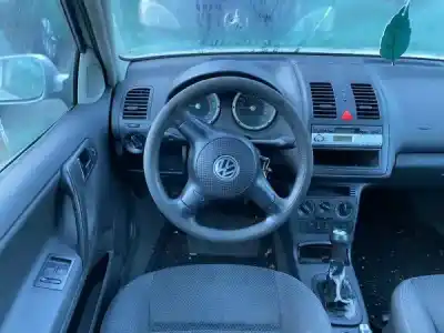 Veículo de Sucata volkswagen polo (6n2) 1.0 do ano 2001 alimentado 0