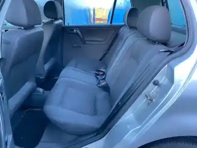 Veículo de Sucata volkswagen polo (6n2) 1.0 do ano 2001 alimentado 0