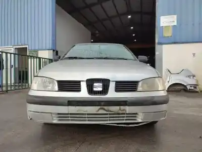 Veículo de Sucata seat ibiza ii (6k1) 1.0 i do ano 2000 alimentado 