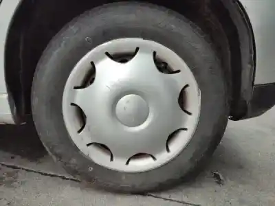 Veículo de Sucata seat ibiza ii (6k1) 1.0 i do ano 2000 alimentado 