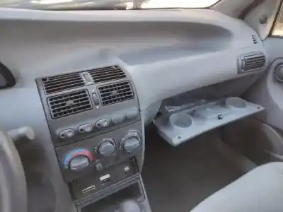 Vehicul casat fiat punto (176_) 75 1.2 al anului 1997 alimentat 176 a8.000