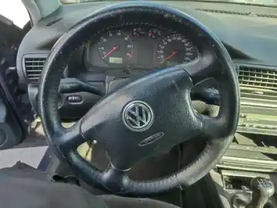 Здавання транспортного засобу volkswagen passat variant (3b5) 1.6 року 1998 потужний 