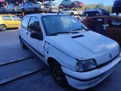 Veículo de Sucata renault clio i b c57_, 5 357_ 1.9 d b c s576. b c s57l do ano 1995 alimentado 