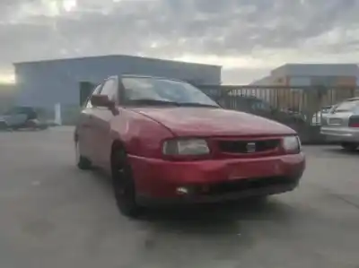 Veículo de Sucata seat ibiza (6k1) 1.0 do ano 1999 alimentado 
