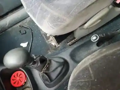 Здавання транспортного засобу renault megane scenic (ja0/1_) 1.4 i (ja0e) року 0 потужний e7j 764