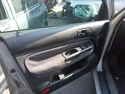 Sloopvoertuig volkswagen golf iv (1j1) 1.4 16v van het jaar 1999 aangedreven 