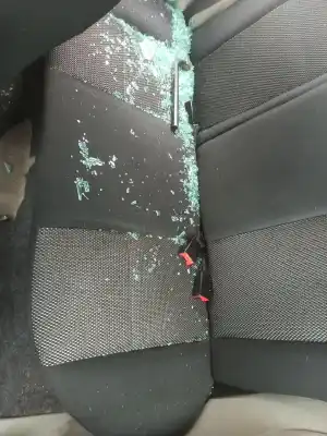 Здавання транспортного засобу ford fiesta iv (ja_, jb_) 113 e/320 gasolina 3p року 1997 потужний 