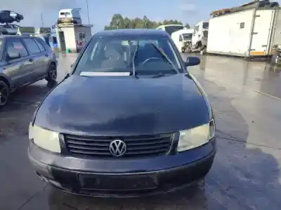 Veículo de Sucata volkswagen passat b5 (3b2) 1.6 do ano 1998 alimentado 