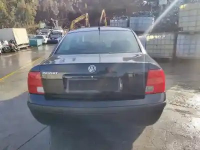 Veículo de Sucata volkswagen passat b5 (3b2) 1.6 do ano 1998 alimentado 