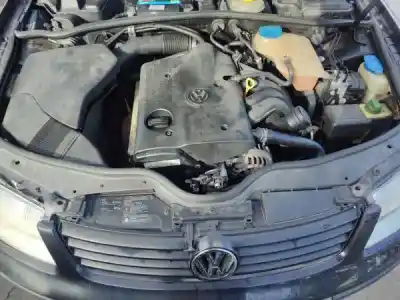 Veículo de Sucata volkswagen passat b5 (3b2) 1.6 do ano 1998 alimentado 