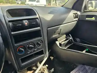 Veículo de Sucata opel astra g caravan (f35_) 1.4 16v (f35) gasolina 2000 5p do ano 2001 alimentado x 14 xe