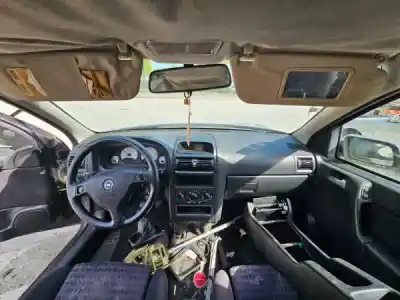 Veículo de Sucata opel astra g caravan (f35_) 1.4 16v (f35) gasolina 2000 5p do ano 2001 alimentado x 14 xe