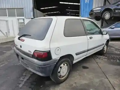 Veículo de Sucata renault clio i b c57_, 5 357_ 1.9 d b c s576. b c s57l do ano 1996 alimentado 