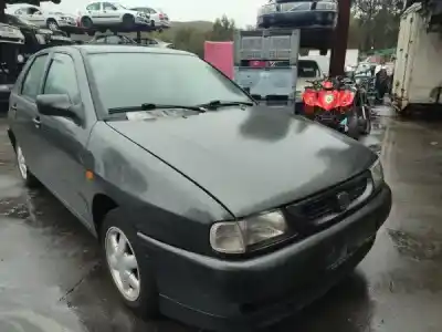 Veículo de Sucata seat ibiza ii (6k1) 1.0 i do ano 1997 alimentado 