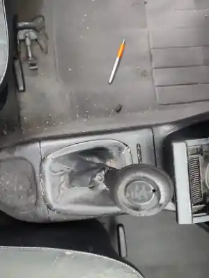 Veículo de Sucata seat ibiza ii (6k1) 1.0 i do ano 1997 alimentado 