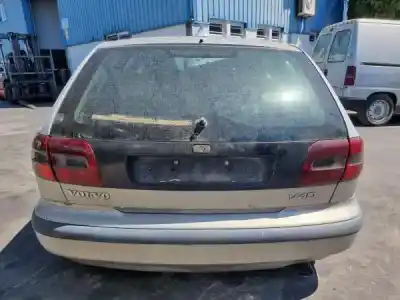 Scrapping Vehicle volvo v40 combi (vw) 1.9 td gasóleo 1997 5p of the year 2000 powered d 4192 t