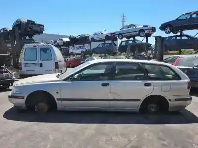 Scrapping Vehicle volvo v40 combi (vw) 1.9 td gasóleo 1997 5p of the year 2000 powered d 4192 t