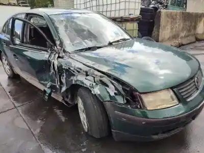 Veículo de Sucata volkswagen passat b5 (3b2) 1.9 tdi do ano 2000 alimentado afn
