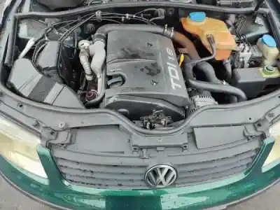 Veículo de Sucata volkswagen passat b5 (3b2) 1.9 tdi do ano 2000 alimentado afn