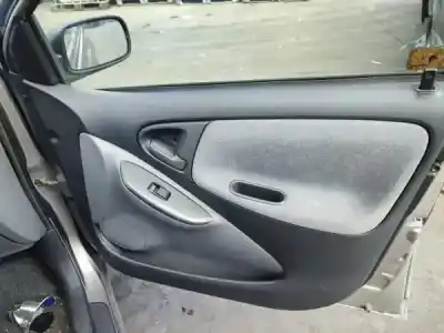 Veículo de Sucata toyota yaris (_p1_) 1.0 (scp10_) do ano 1999 alimentado 1sz-fe