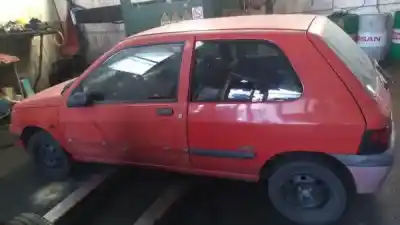 Véhicule à la ferraille renault clio i b c57_, 5 357_ 1.9 d b c s576. b c s57l de l'année 1998 alimenté 