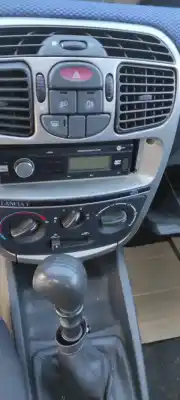 Veicolo di demolizione lancia y (840_) 1.2 (840aa 840af1a) dell'anno 2000 alimentato 