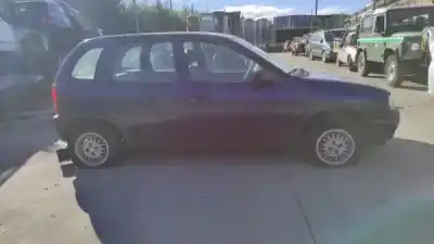 Veicolo di demolizione opel corsa b (s93) 1.0 i 12v (f08. f68. m68) dell'anno 1998 alimentato x 10 xe