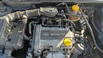 Veicolo di demolizione opel corsa b (s93) 1.0 i 12v (f08. f68. m68) dell'anno 1998 alimentato x 10 xe