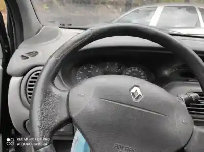 Sloopvoertuig renault scénic i monospace (ja0/1_, fa0_) 1.9 dti (ja1u) van het jaar 0 aangedreven 