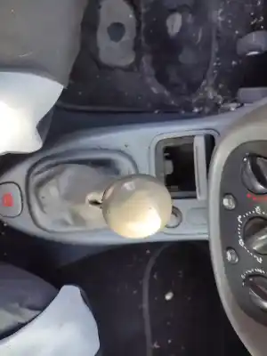 Здавання транспортного засобу renault clio ii fase i (b/cb0) (1998->) 1.9 d (b/cb0e) року 1999 потужний f8q 630