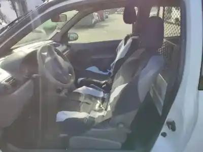 Здавання транспортного засобу renault clio ii fase i (b/cb0) (1998->) 1.9 d (b/cb0e) року 1999 потужний f8q 630