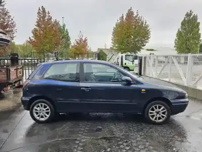 Veículo de Sucata fiat bravo i (182_) 1.2 16v 80 do ano 1999 alimentado 182 b2.000