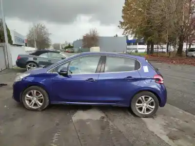 Здавання транспортного засобу peugeot 208 caixa (cr_) 1.6 hdi 92 року 2013 потужний 9hd (dv6c)