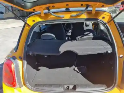 Здавання транспортного засобу mini mini (f56) cooper d року 2014 потужний b37 c15 a