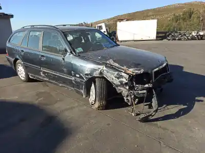 Здавання транспортного засобу MERCEDES-BENZ C-CLASS T-MODEL (S202) C 220 T CDI (202.193) року 0 потужний OM 611.960