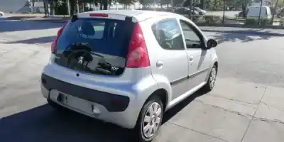 Veicolo di demolizione peugeot 107 1.0 cat (384f) dell'anno 2006 alimentato cfb (1kr)