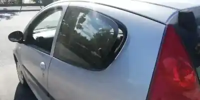 Veicolo di demolizione peugeot 107 1.0 cat (384f) dell'anno 2006 alimentato cfb (1kr)