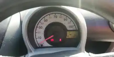 Veicolo di demolizione peugeot 107 1.0 cat (384f) dell'anno 2006 alimentato cfb (1kr)