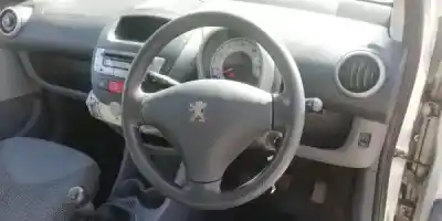 Veicolo di demolizione peugeot 107 1.0 cat (384f) dell'anno 2006 alimentato cfb (1kr)