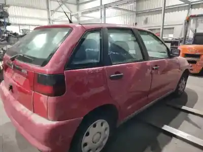 Veículo de Sucata seat ibiza ii (6k1) 1.0 i do ano 1998 alimentado 